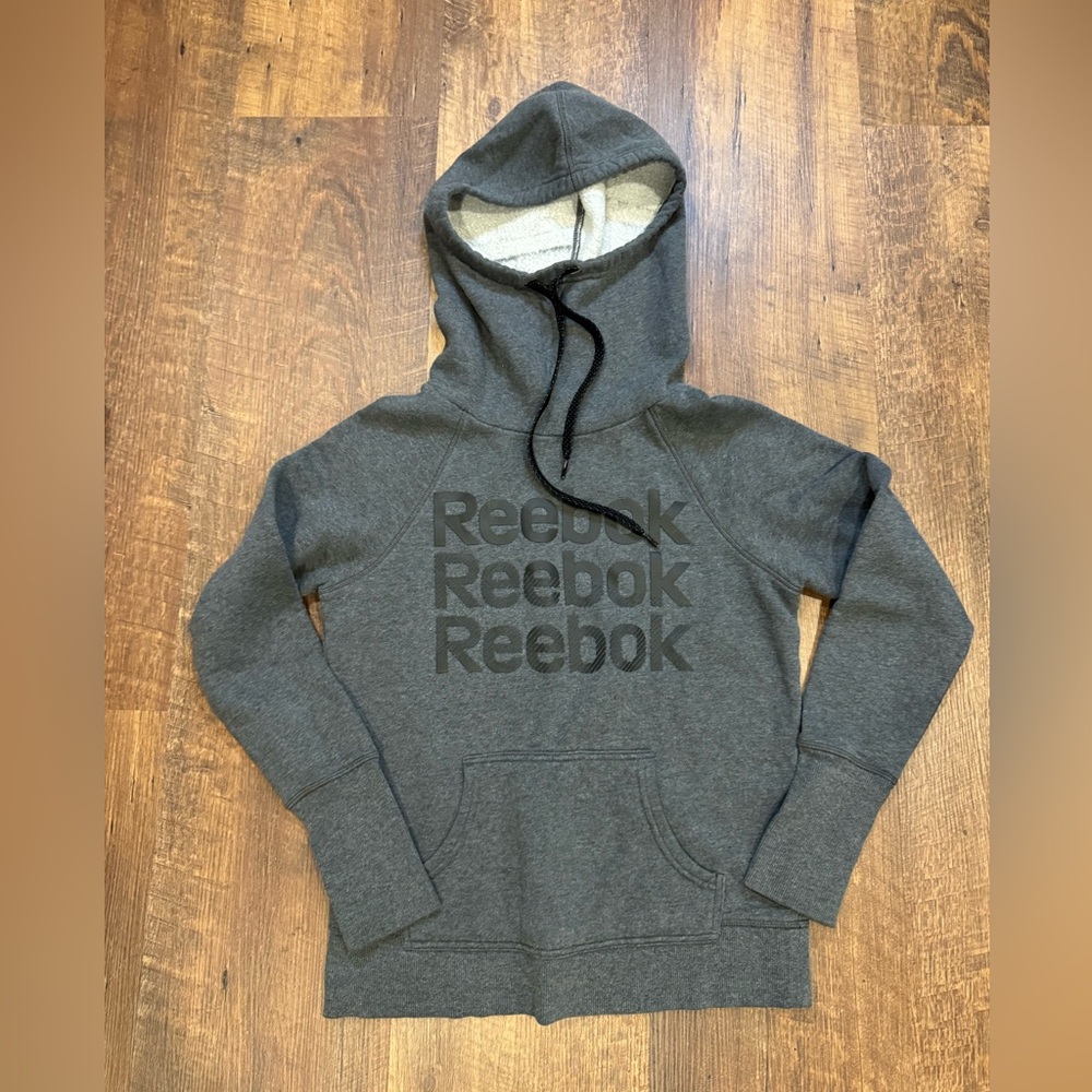Reebok Women’s‎ Hoodie Size Small Gray
